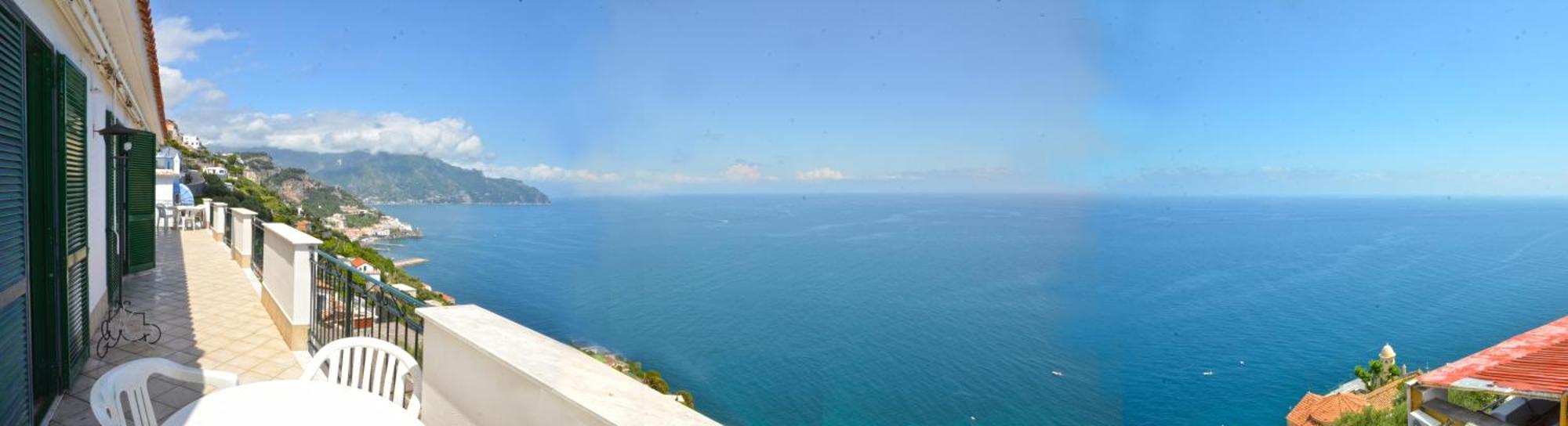 Hills Aparthotel Amalfi