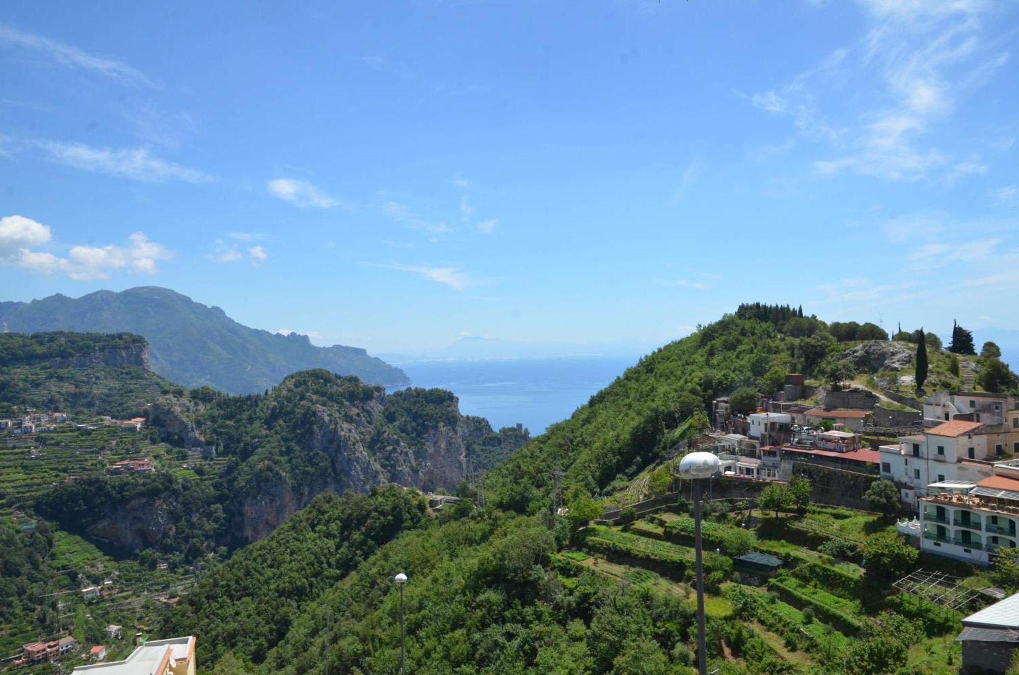 Aparthotel Hills Amalfi