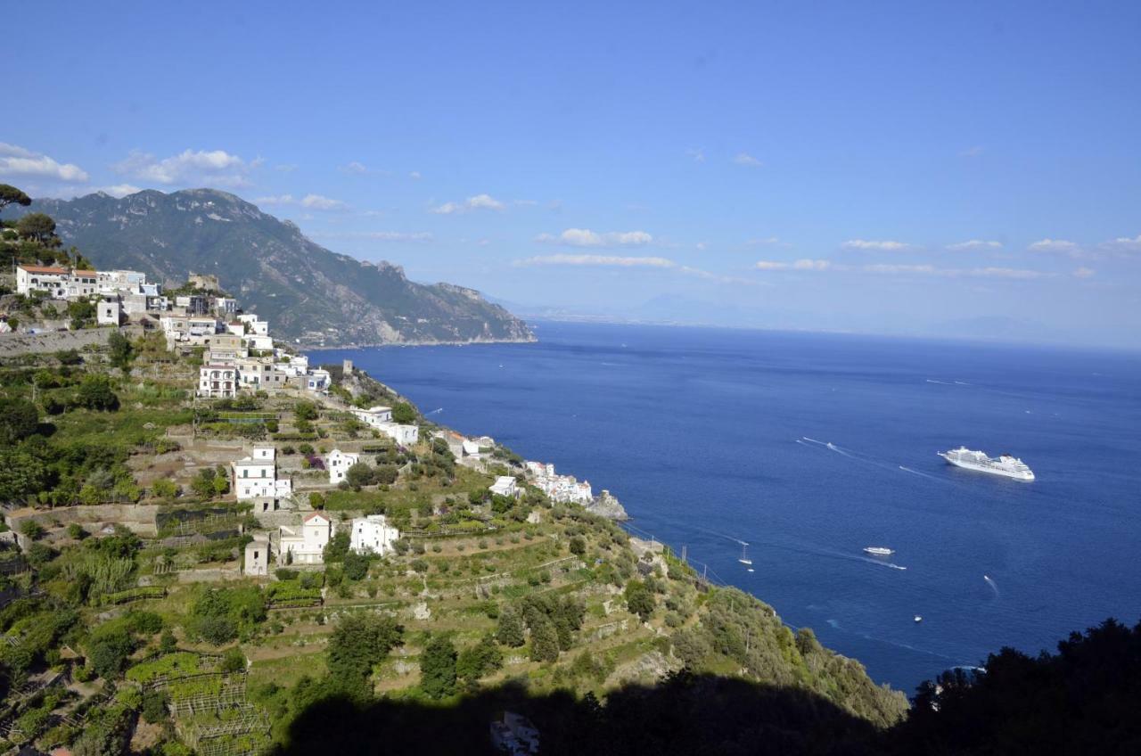 Hills Aparthotel Amalfi